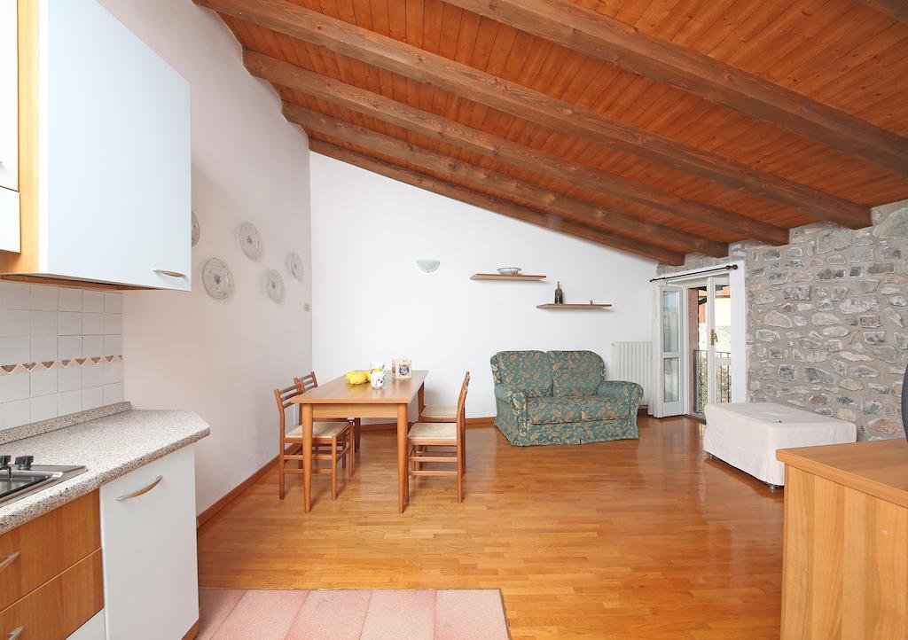 Apartment Casa Caterina Gargnano Rom bilde